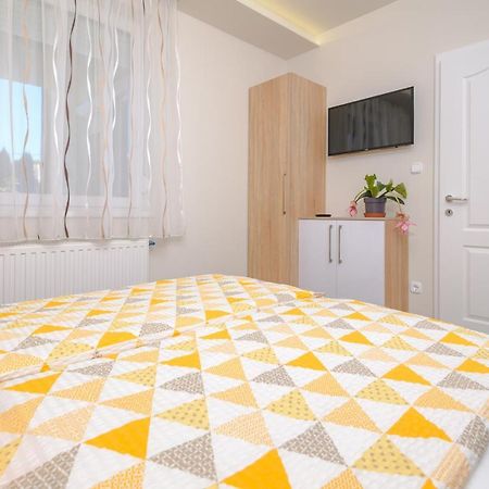 Bella Apartments No1 ไฮจ์ดุสโซบอสโล ภายนอก รูปภาพ