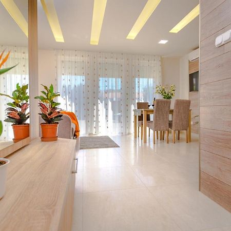 Bella Apartments No1 ไฮจ์ดุสโซบอสโล ภายนอก รูปภาพ