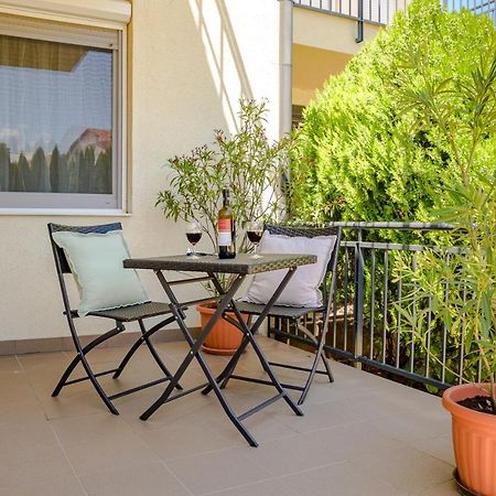 Bella Apartments No1 ไฮจ์ดุสโซบอสโล ภายนอก รูปภาพ