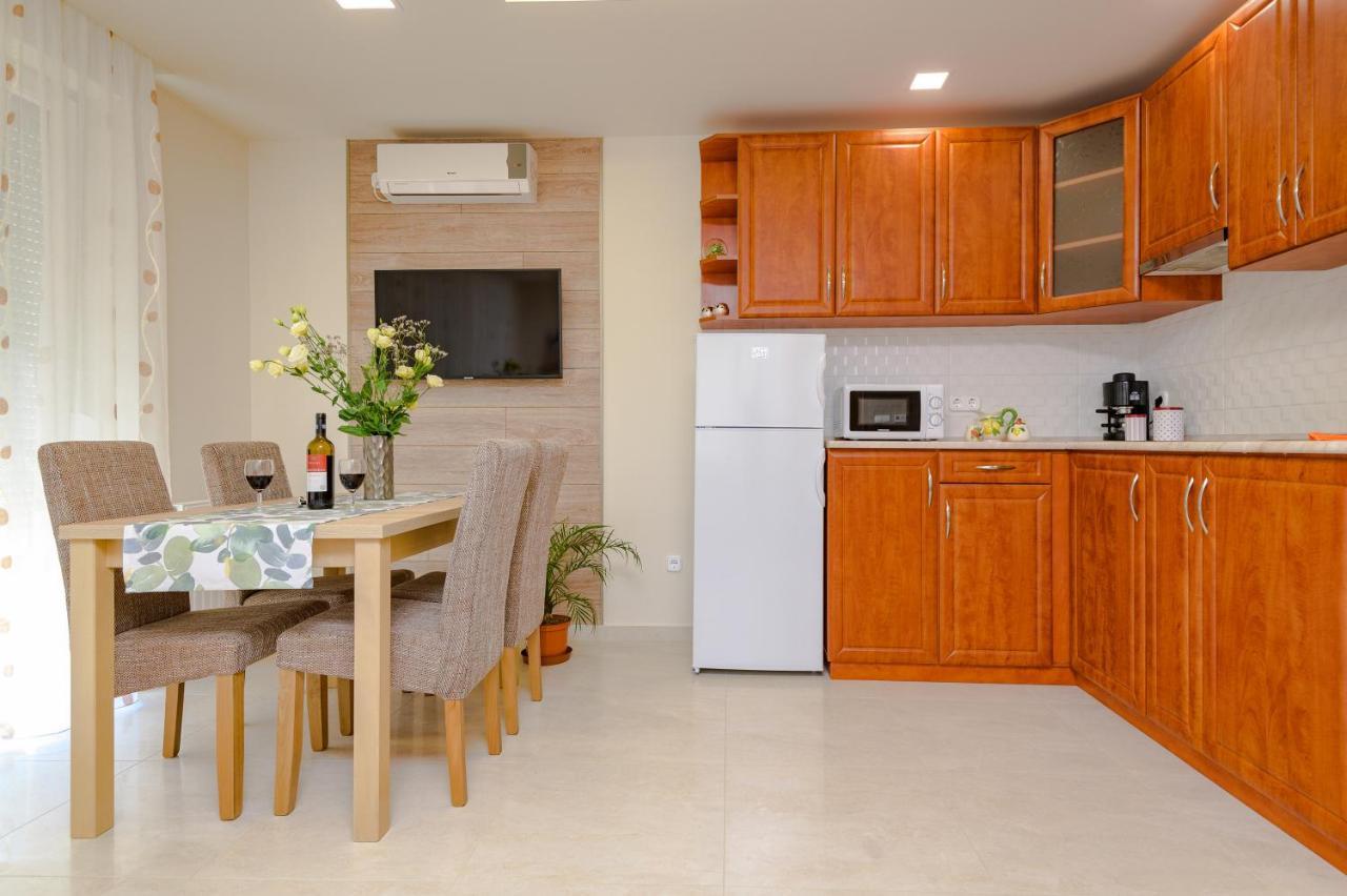 Bella Apartments No1 ไฮจ์ดุสโซบอสโล ภายนอก รูปภาพ