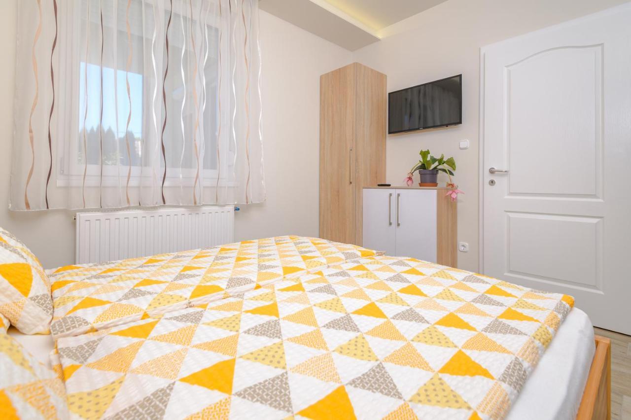 Bella Apartments No1 ไฮจ์ดุสโซบอสโล ภายนอก รูปภาพ